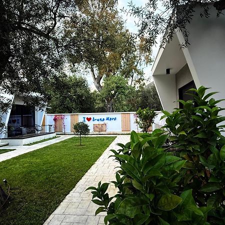 Luna Mare Seaside Suites Borsh Esterno foto