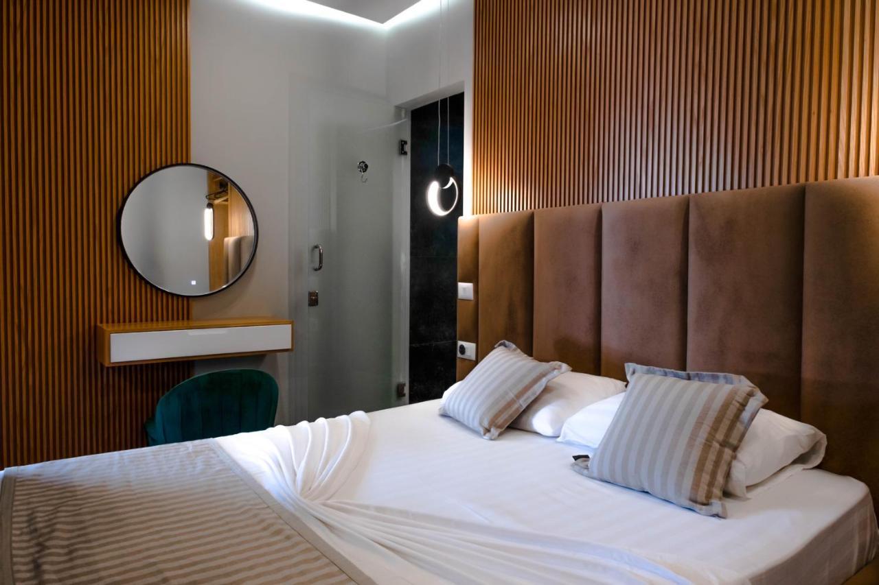 Luna Mare Seaside Suites Borsh Esterno foto