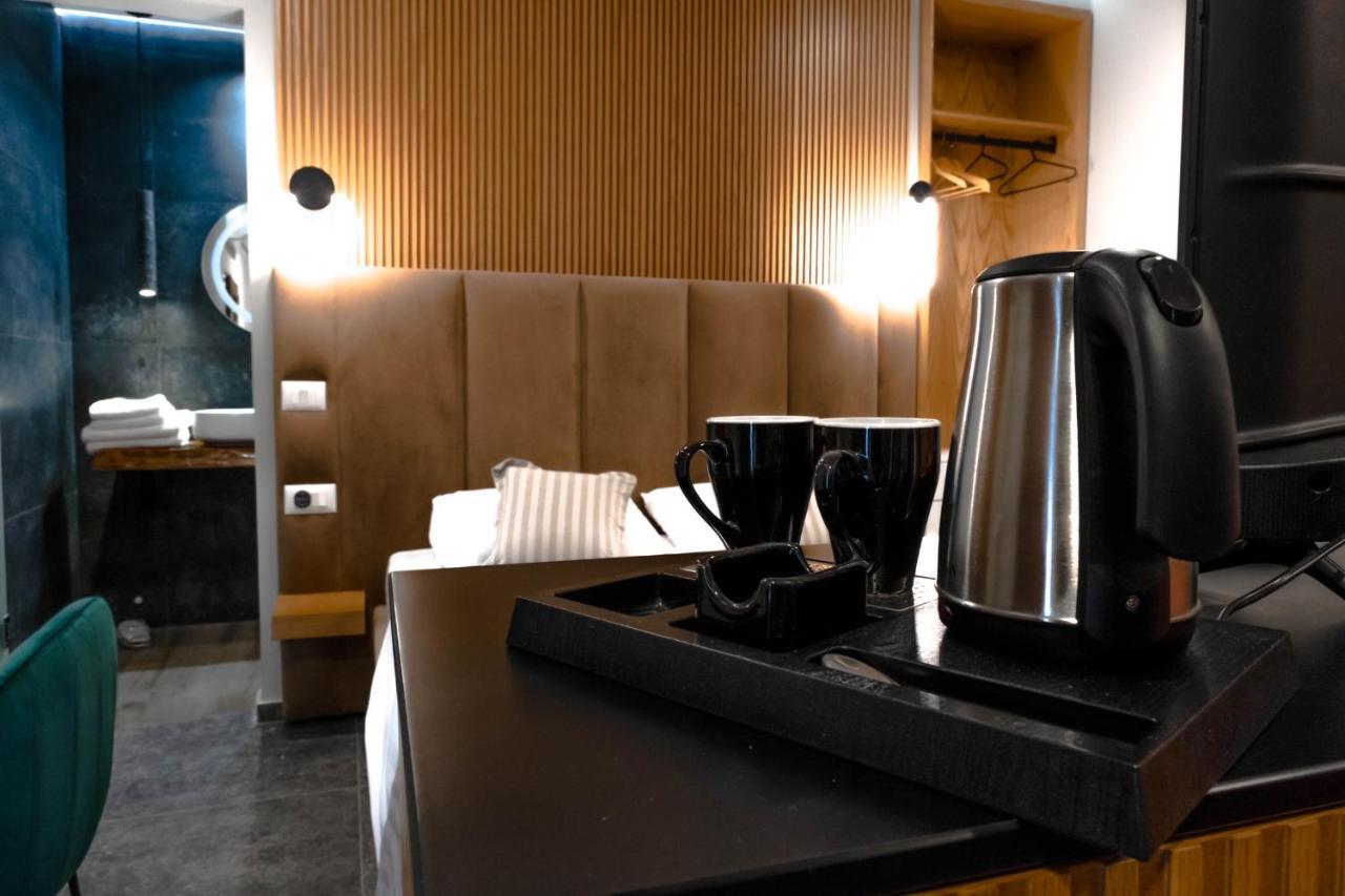 Luna Mare Seaside Suites Borsh Esterno foto
