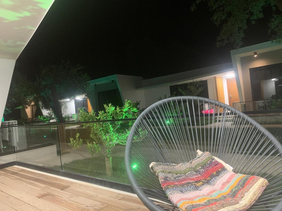 Luna Mare Seaside Suites Borsh Esterno foto