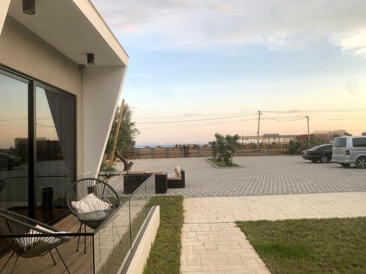 Luna Mare Seaside Suites Borsh Esterno foto