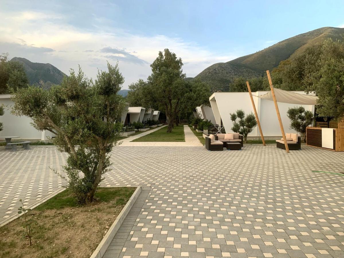 Luna Mare Seaside Suites Borsh Esterno foto