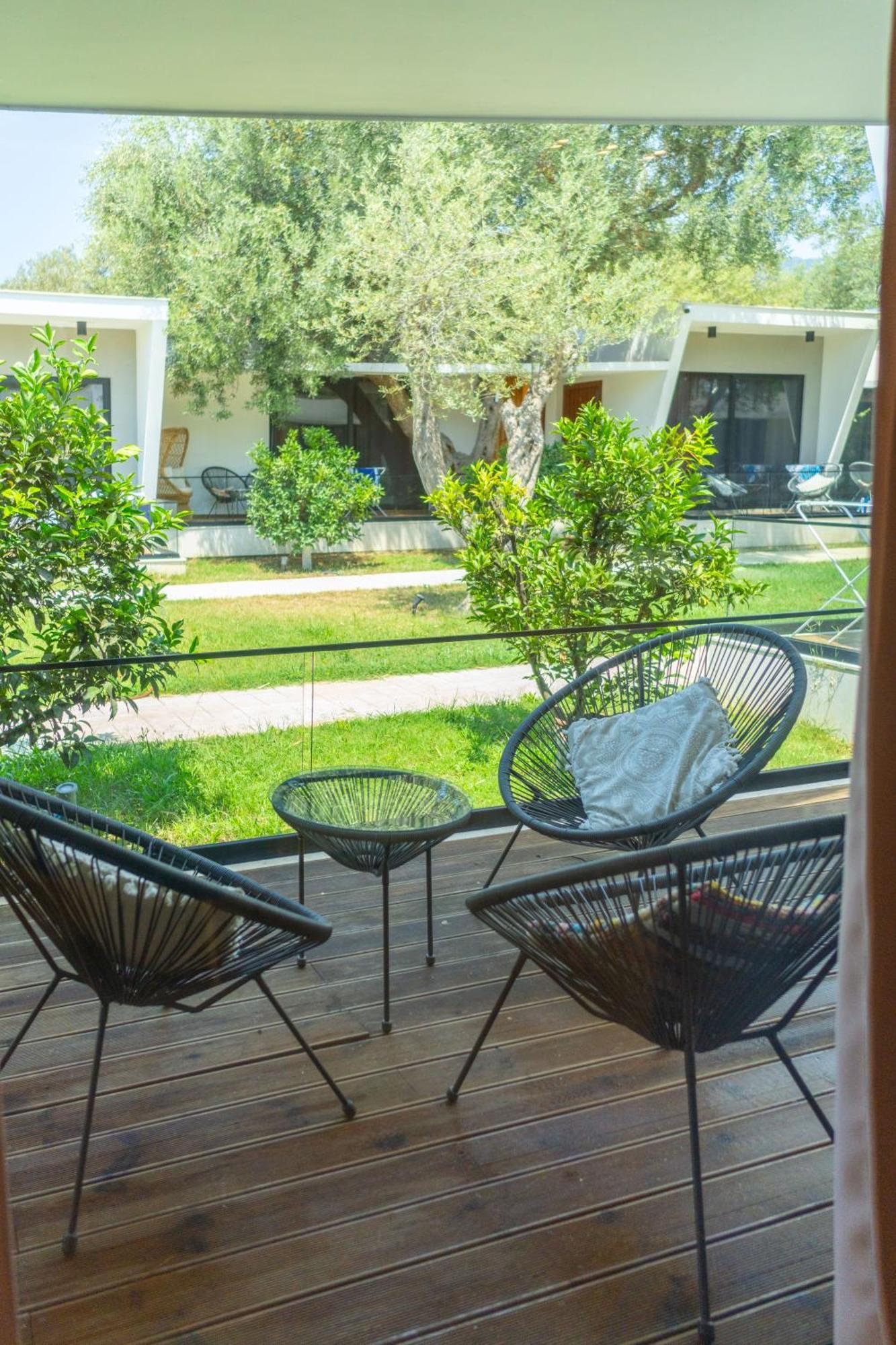 Luna Mare Seaside Suites Borsh Esterno foto