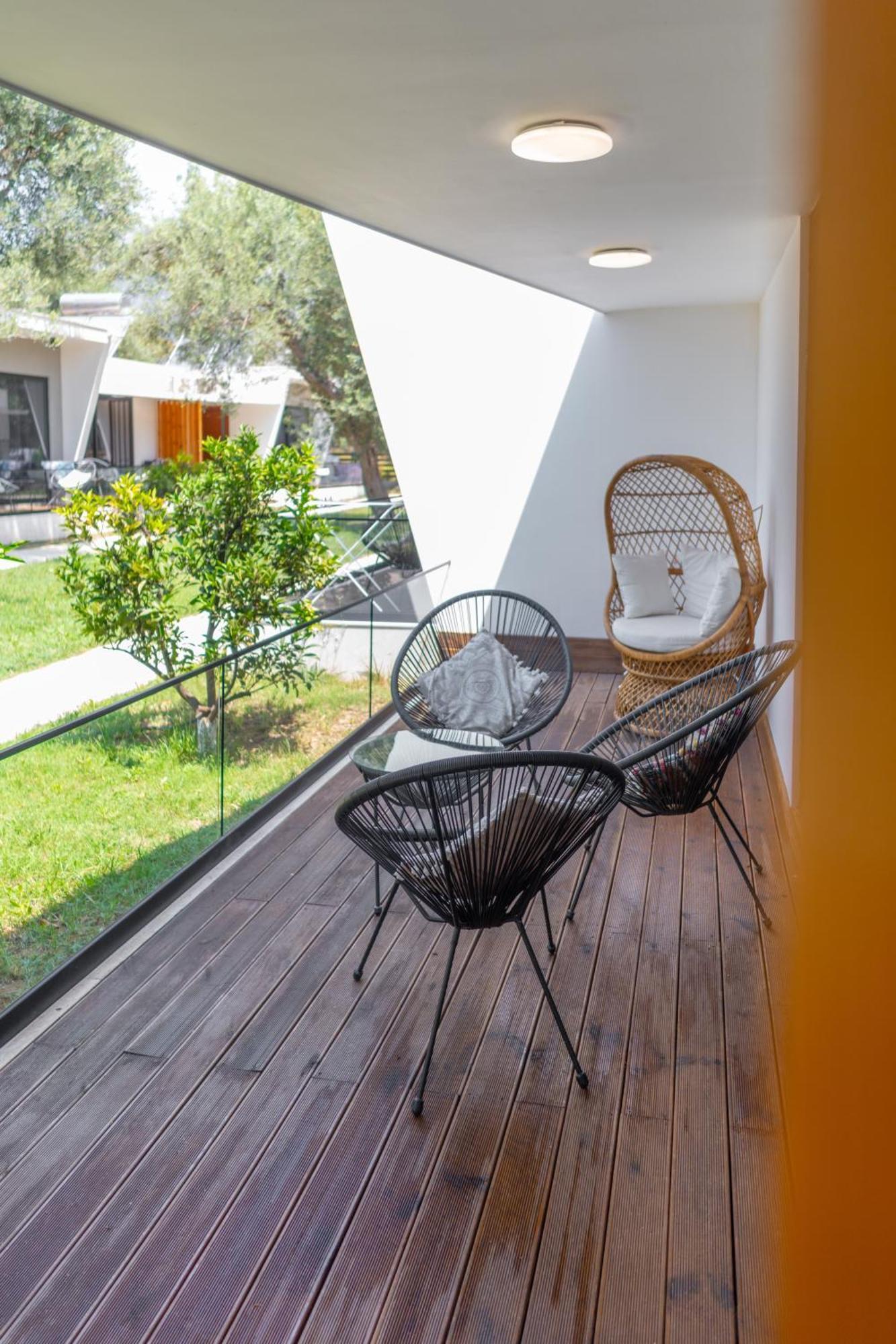 Luna Mare Seaside Suites Borsh Esterno foto