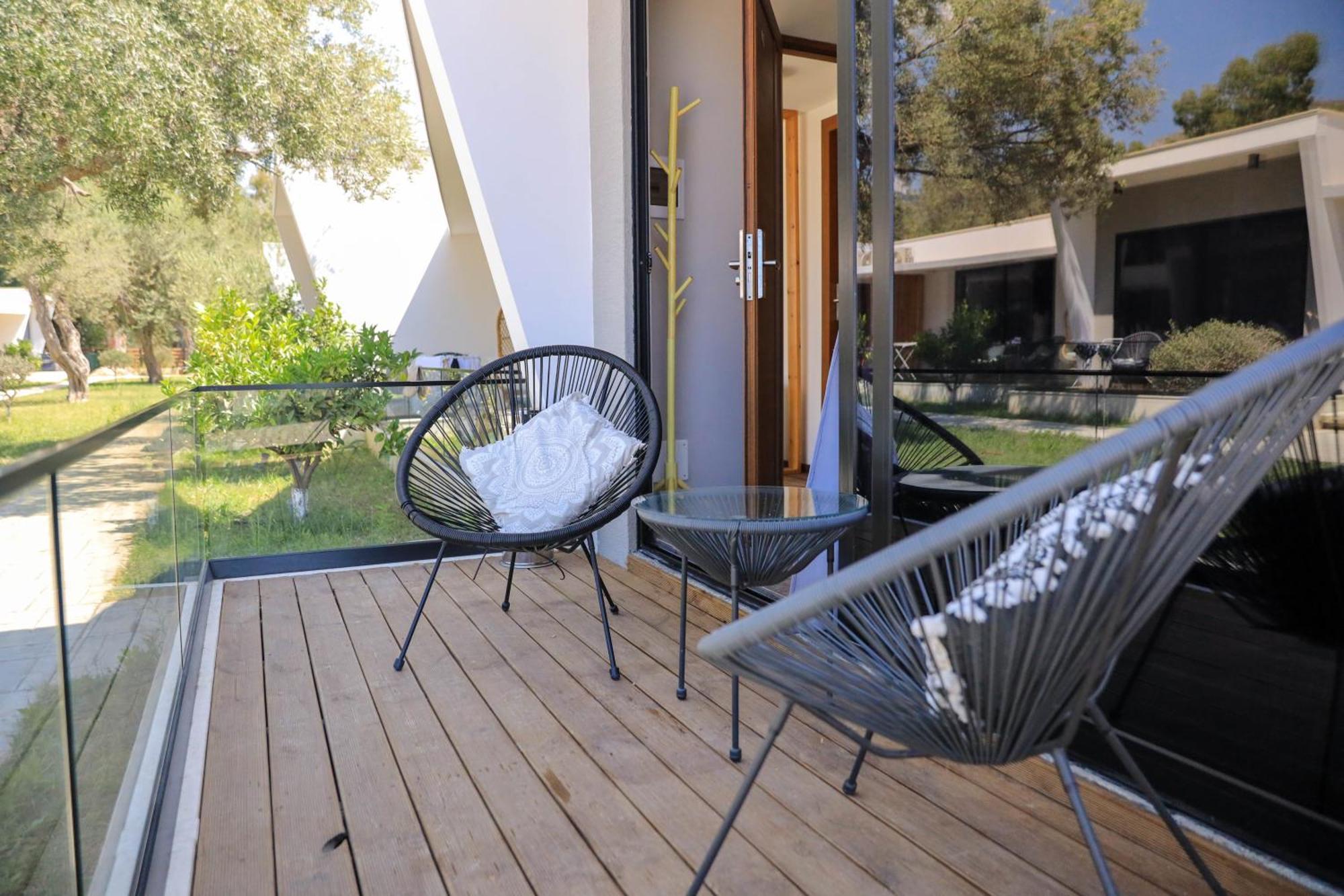 Luna Mare Seaside Suites Borsh Esterno foto
