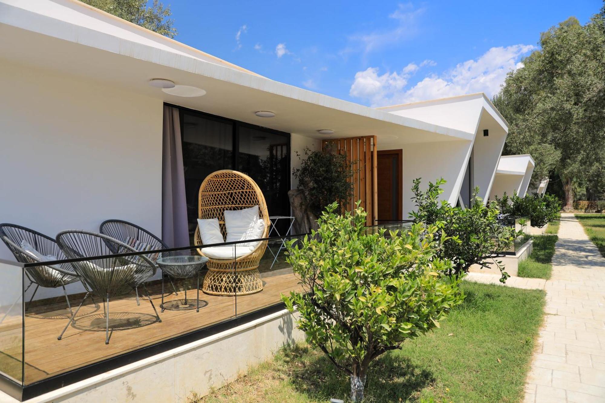 Luna Mare Seaside Suites Borsh Esterno foto
