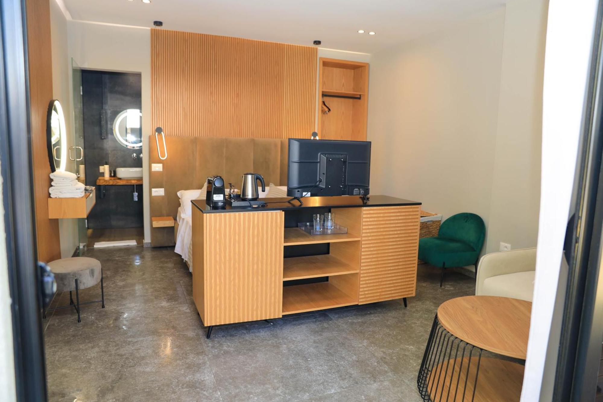 Luna Mare Seaside Suites Borsh Esterno foto
