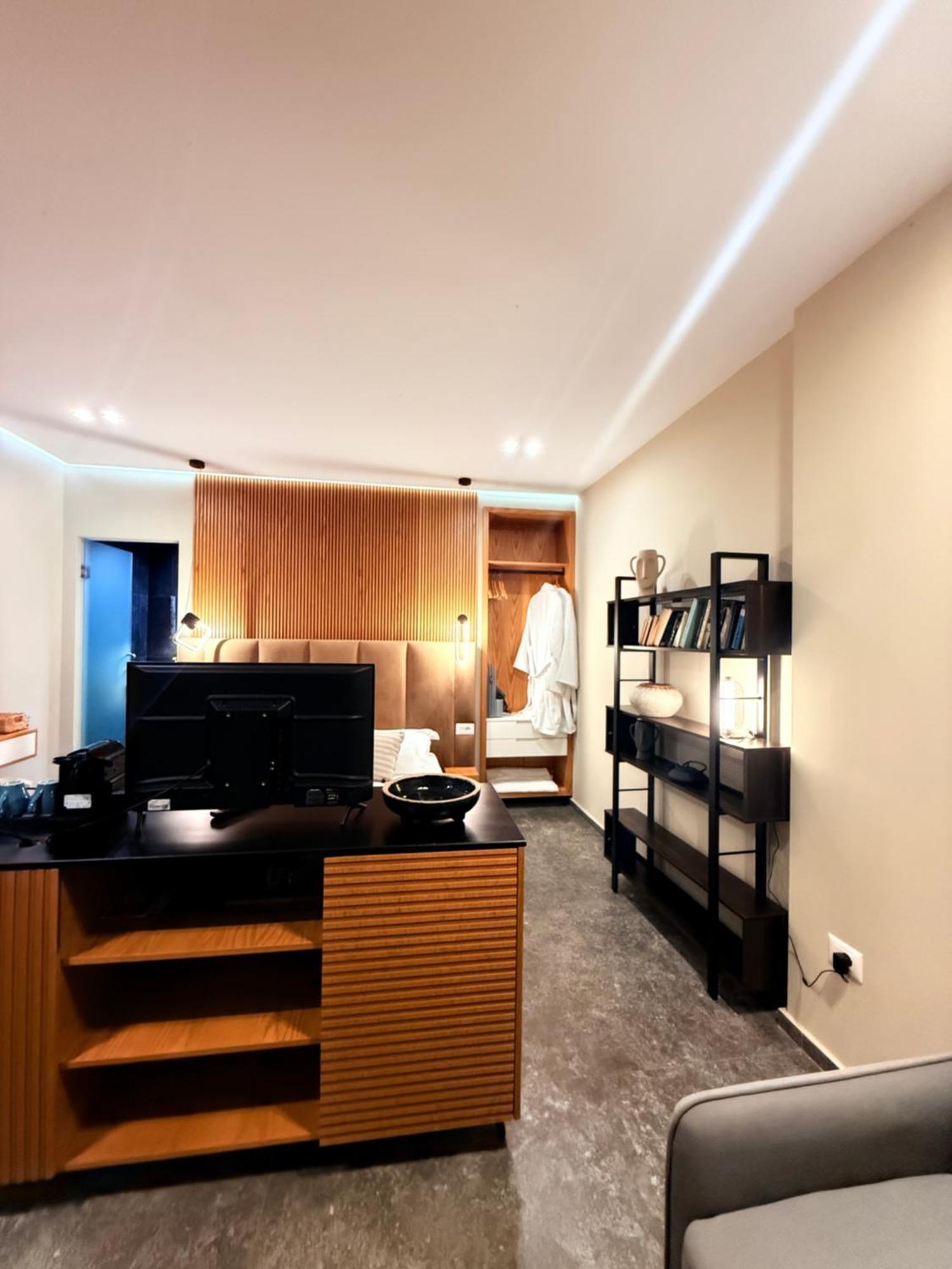 Luna Mare Seaside Suites Borsh Esterno foto